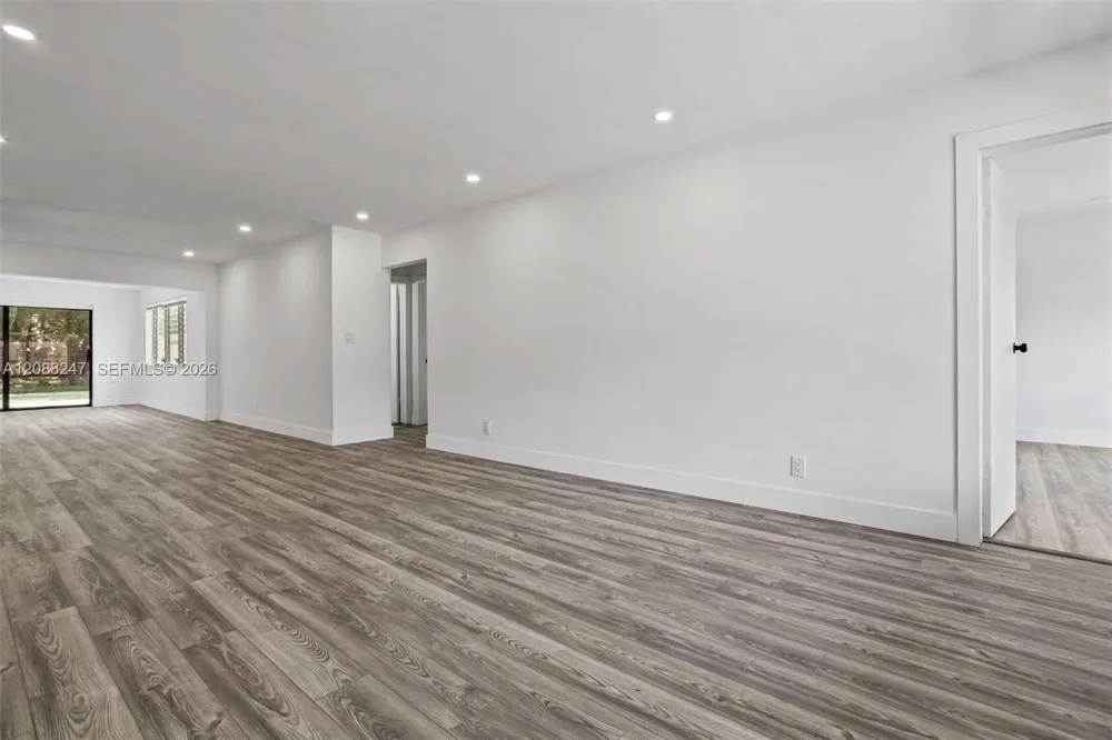 2517 Polk St Hollywood, FL 33020