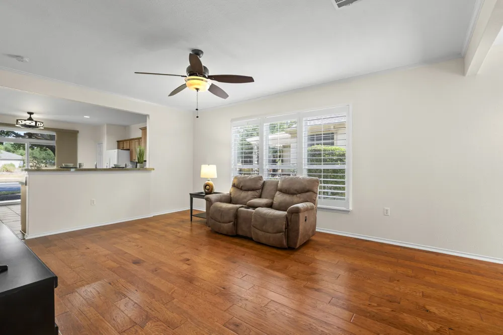 207 Winter Drive Georgetown, TX 78633
