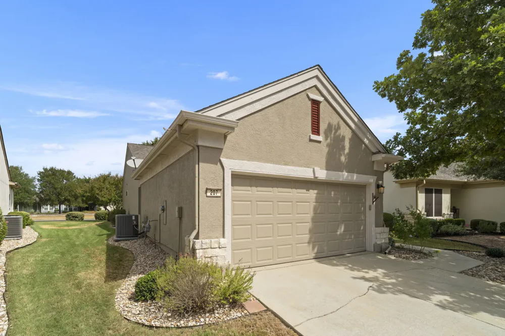 207 Winter Drive Georgetown, TX 78633