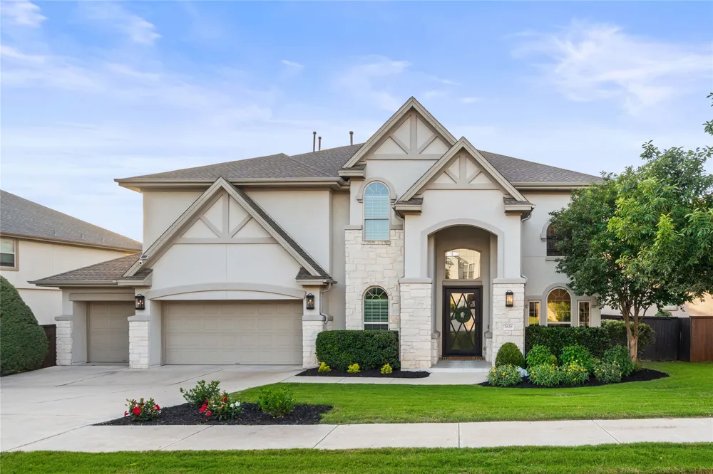 2829 Long Lasso Pass Leander, TX 78641