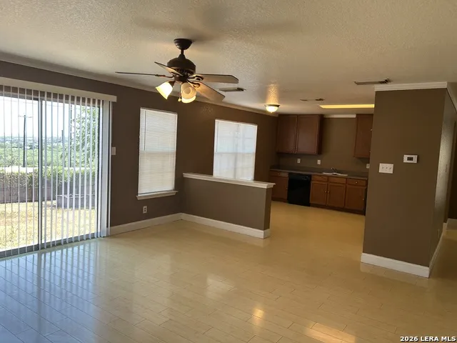 6326 Kensinger Pass Converse, TX 78109