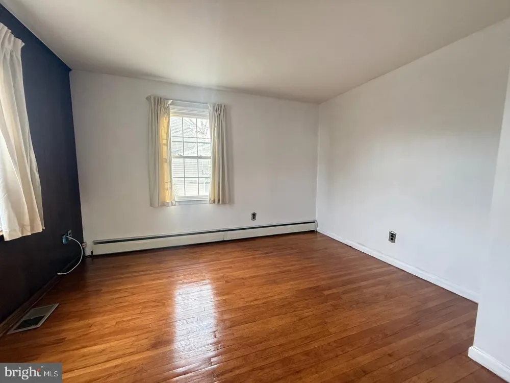 338 REES DRIVE King Of Prussia, PA 19406