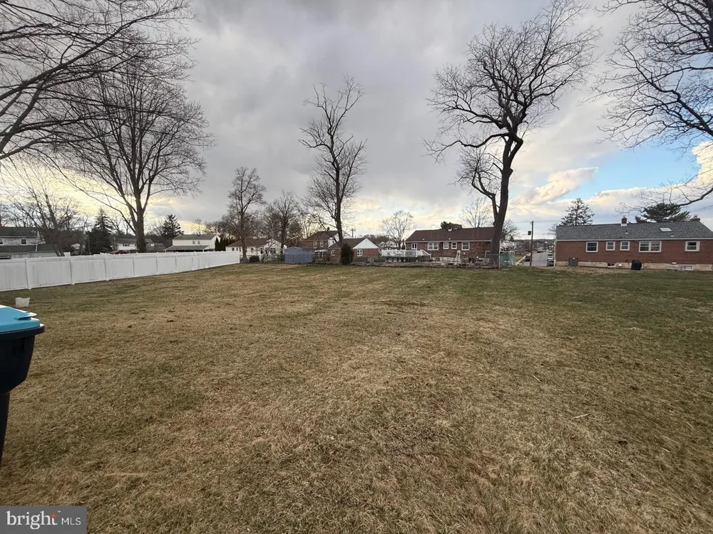 338 REES DRIVE King Of Prussia, PA 19406
