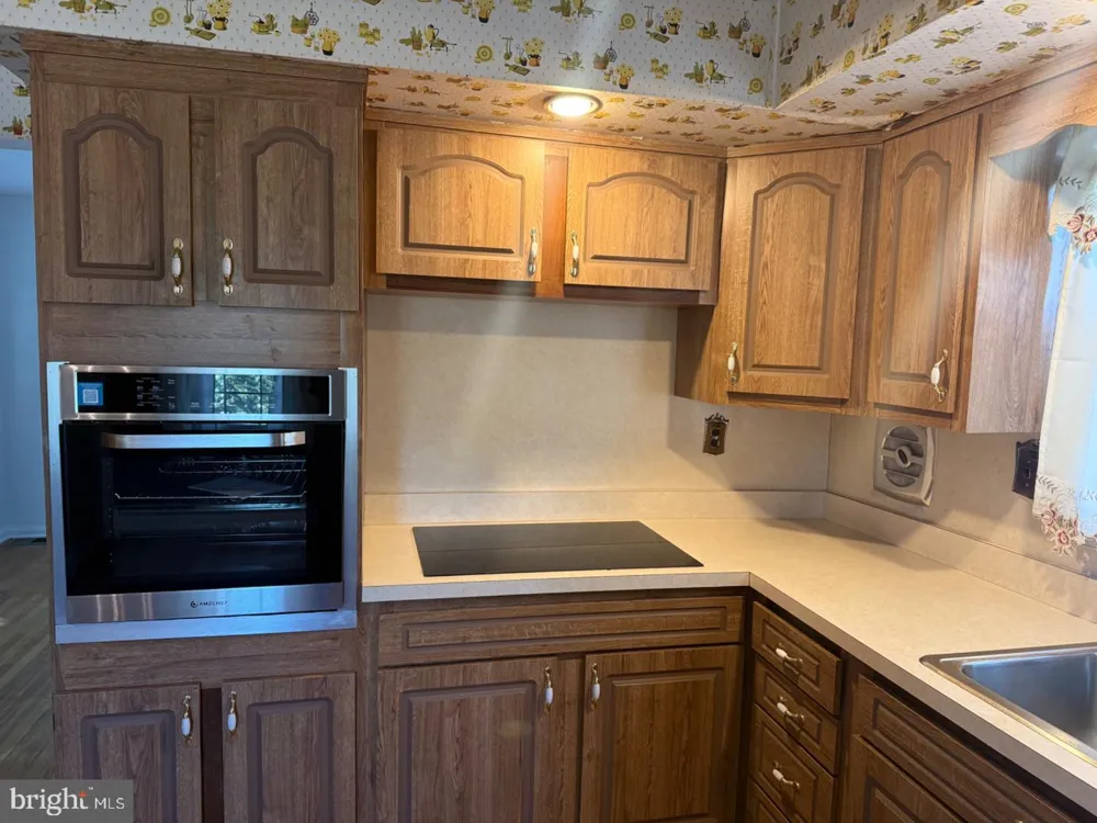 338 REES DRIVE King Of Prussia, PA 19406