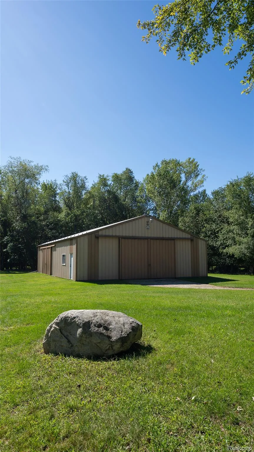 8245 Kier Road Springfield Charter Township, MI 48348