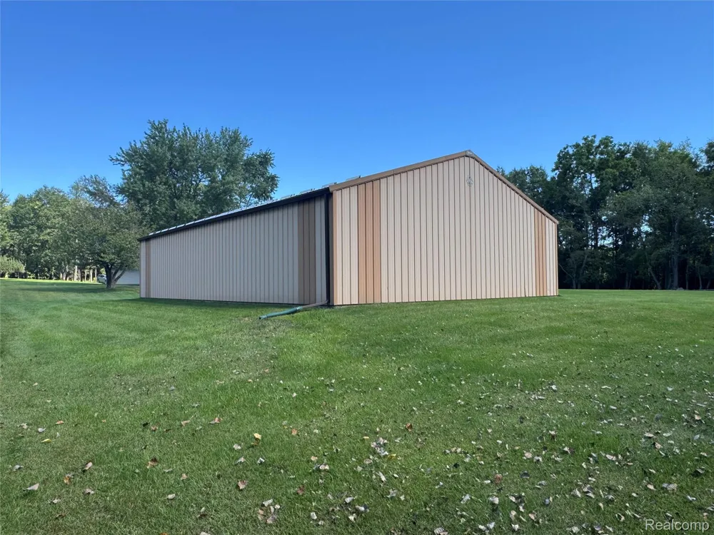 8245 Kier Road Springfield Charter Township, MI 48348