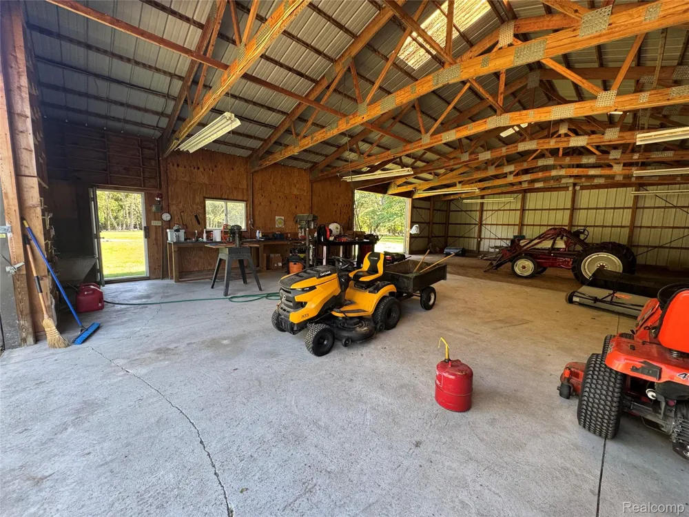 8245 Kier Road Springfield Charter Township, MI 48348