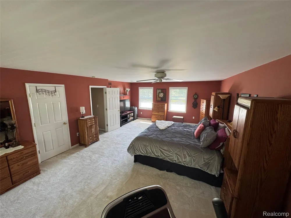 8245 Kier Road Springfield Charter Township, MI 48348