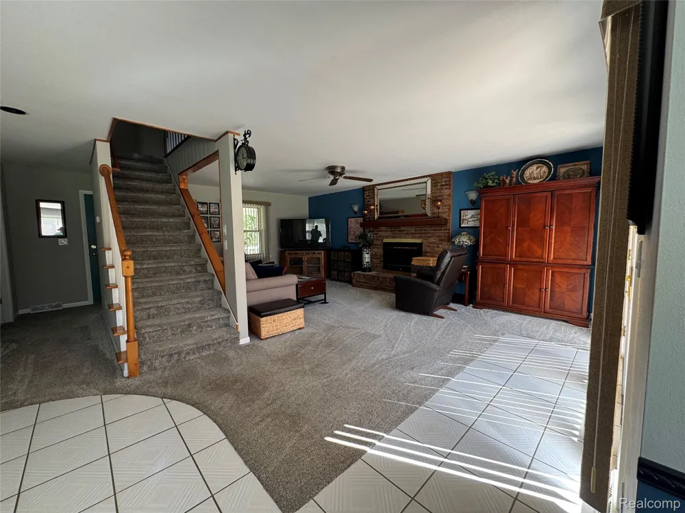 8245 Kier Road Springfield Charter Township, MI 48348