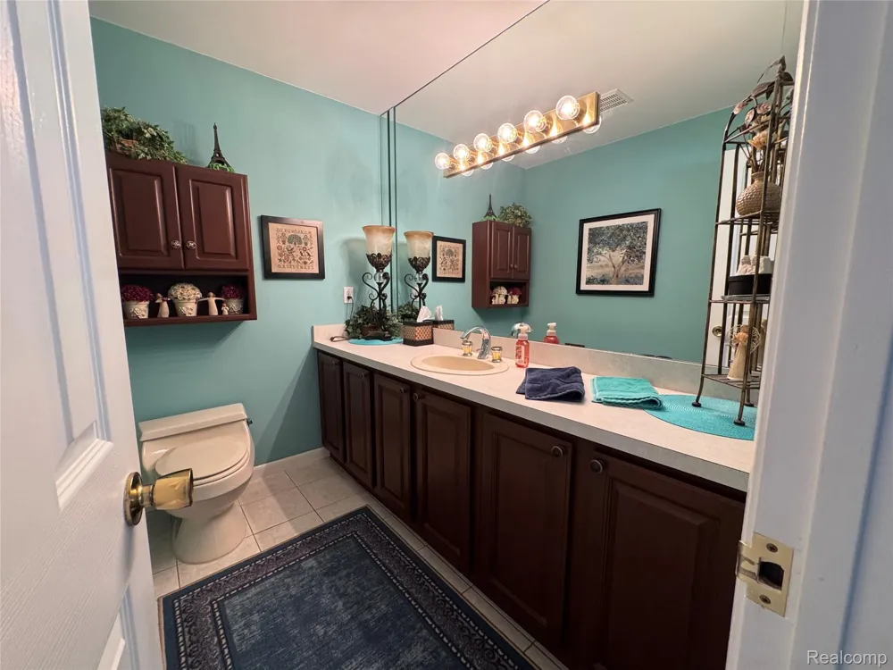 8245 Kier Road Springfield Charter Township, MI 48348