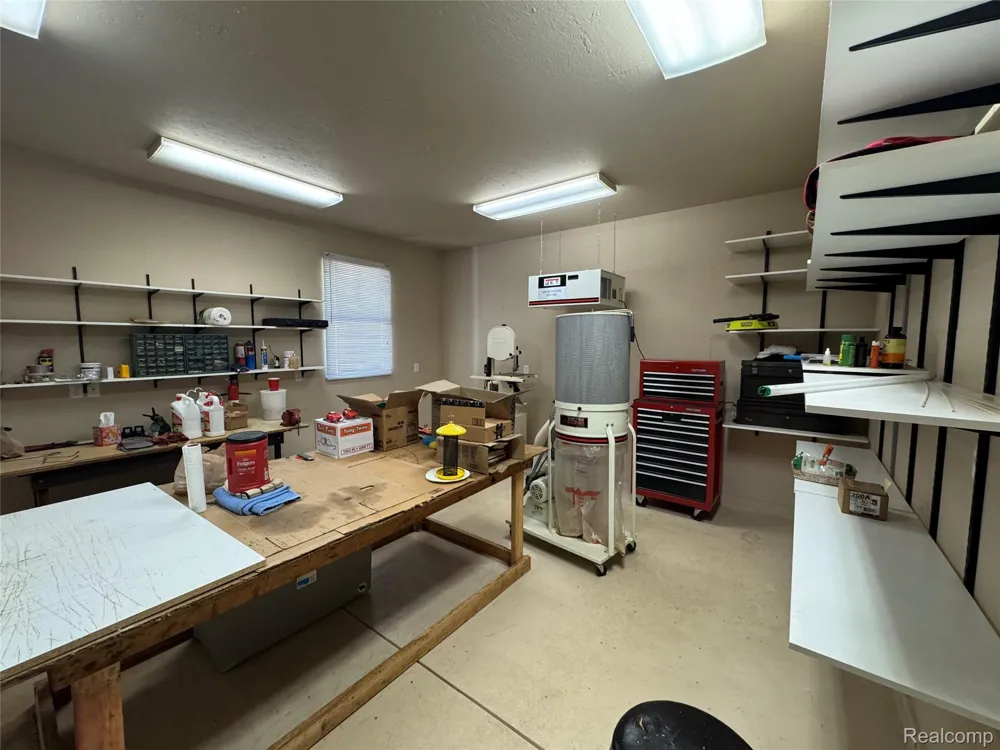 8245 Kier Road Springfield Charter Township, MI 48348