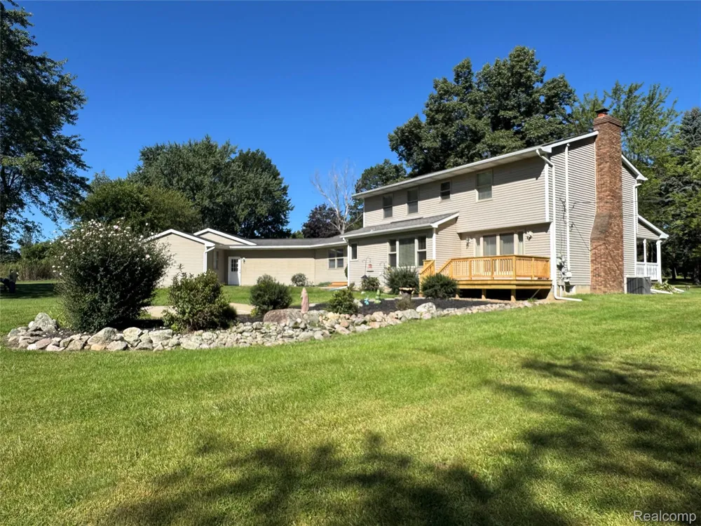 8245 Kier Road Springfield Charter Township, MI 48348