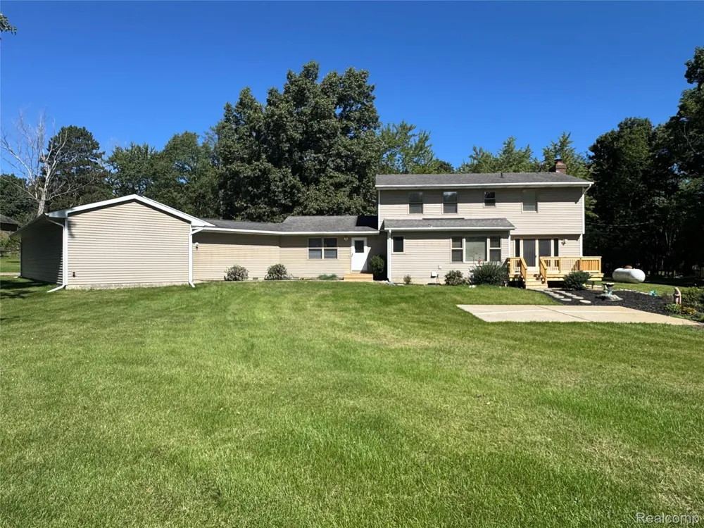 8245 Kier Road Springfield Charter Township, MI 48348