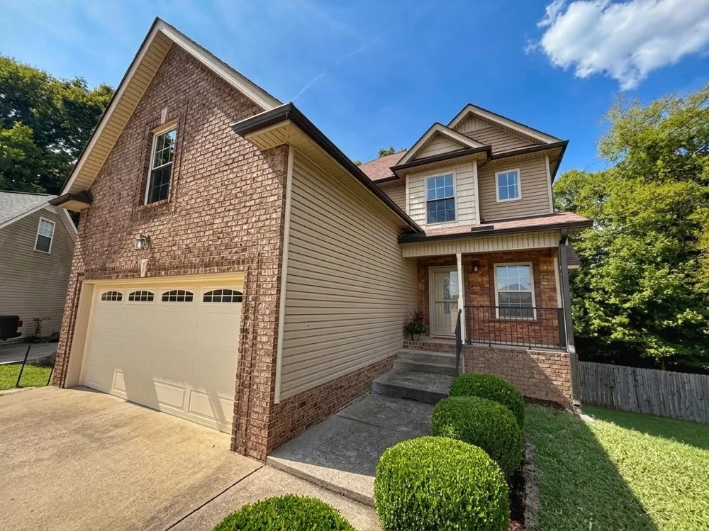 2720 Arthurs Ct Clarksville, TN 37040