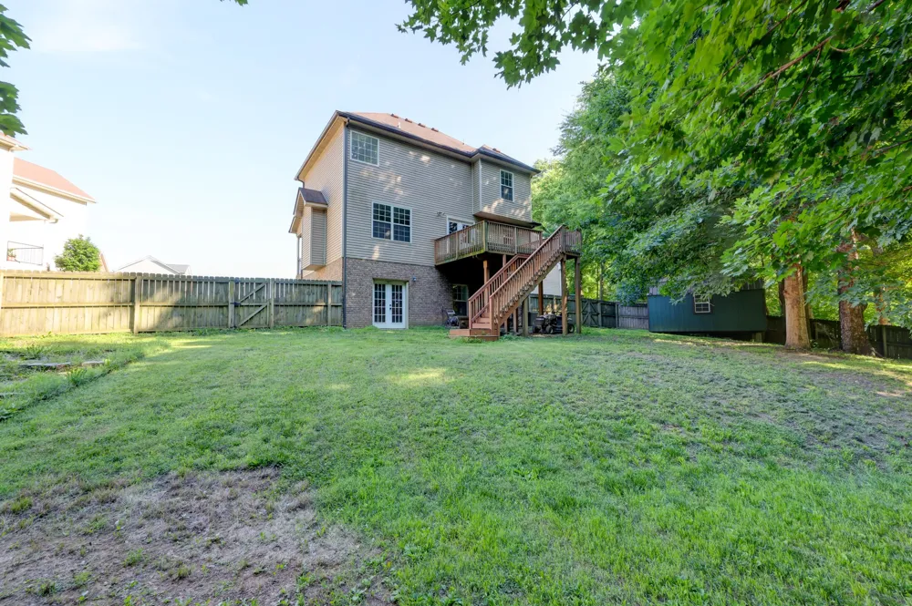 2720 Arthurs Ct Clarksville, TN 37040