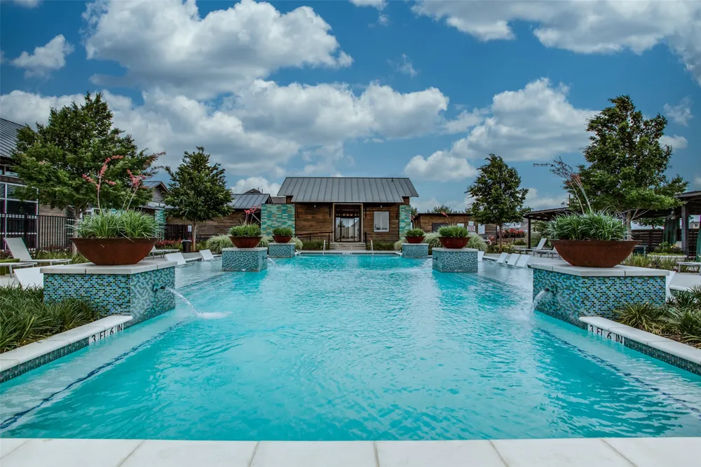 1013 14th Street Argyle, TX 76226
