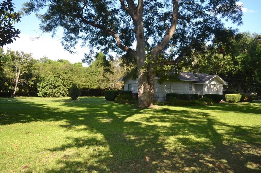 216 Louisiana Street Belcher, LA 71004