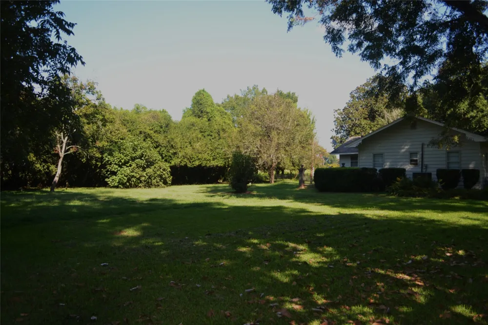 216 Louisiana Street Belcher, LA 71004