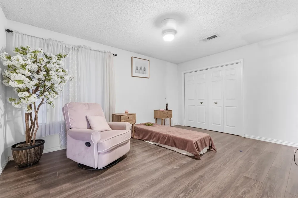 8515 Twisting Vine Lane Houston, TX 77040