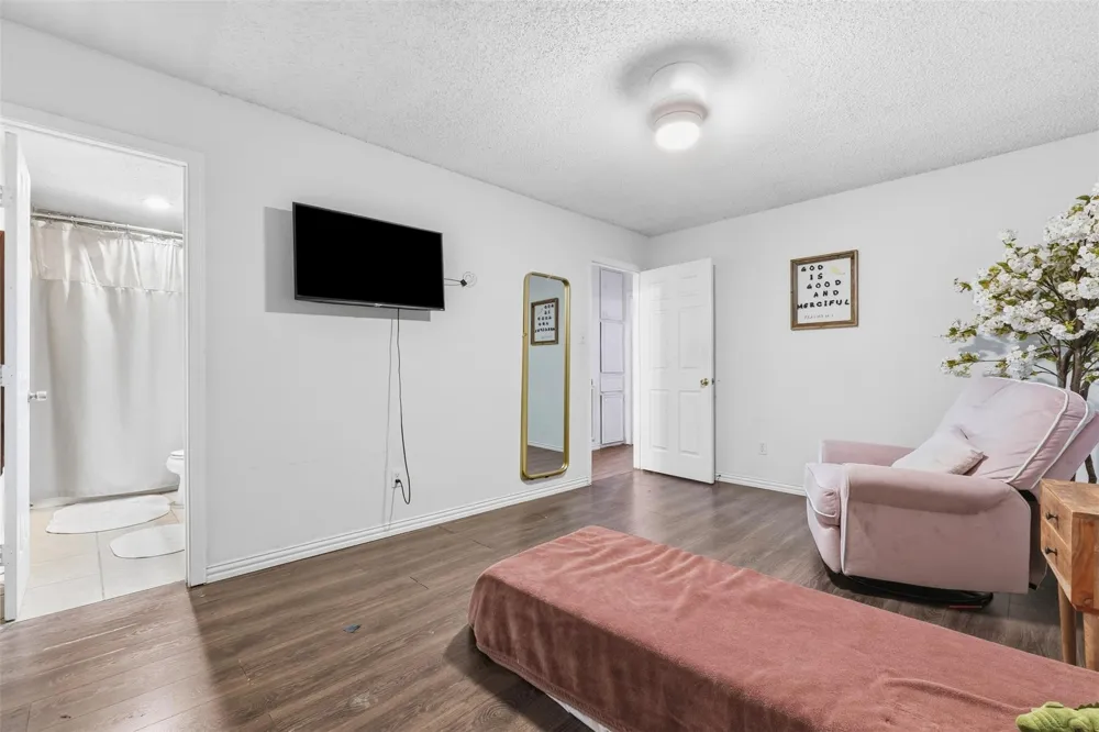 8515 Twisting Vine Lane Houston, TX 77040