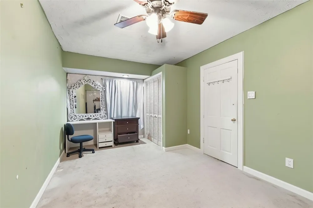 8515 Twisting Vine Lane Houston, TX 77040