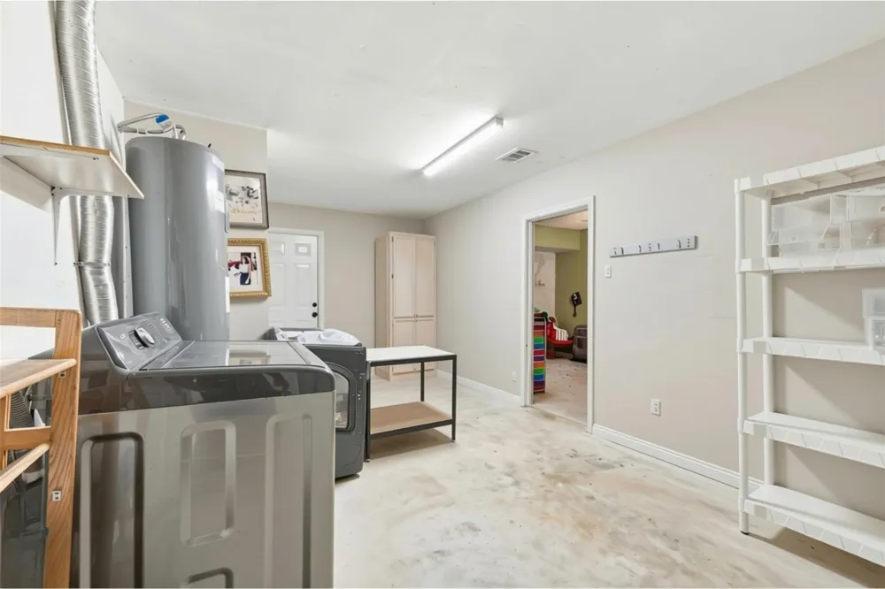 8515 Twisting Vine Lane Houston, TX 77040
