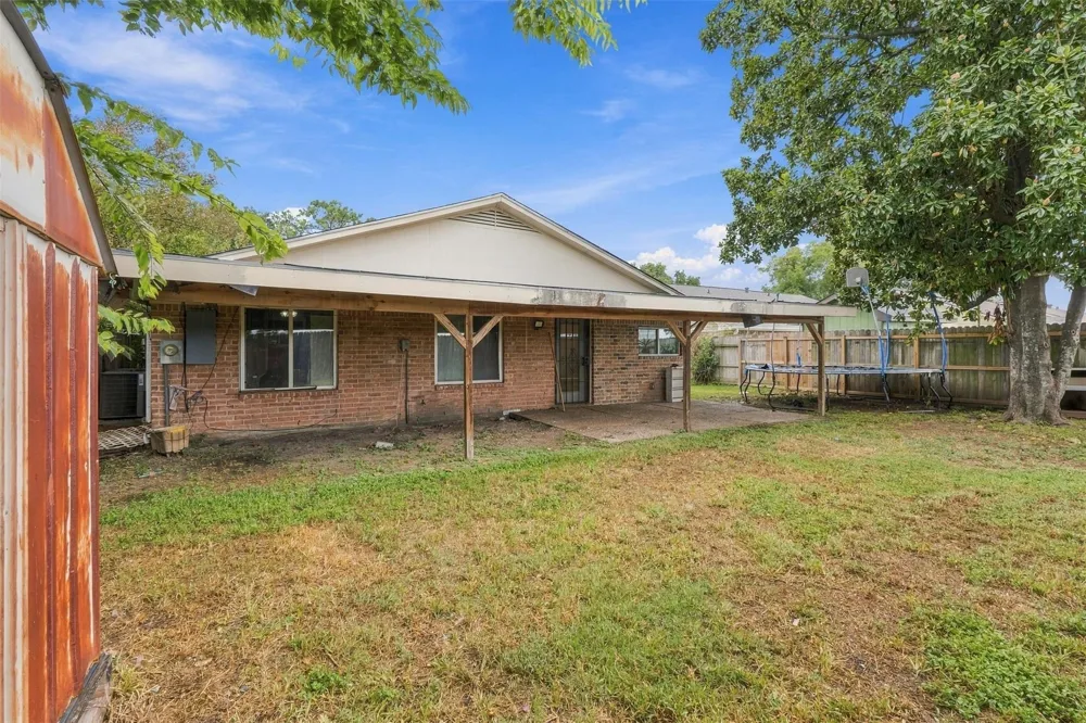 8515 Twisting Vine Lane Houston, TX 77040