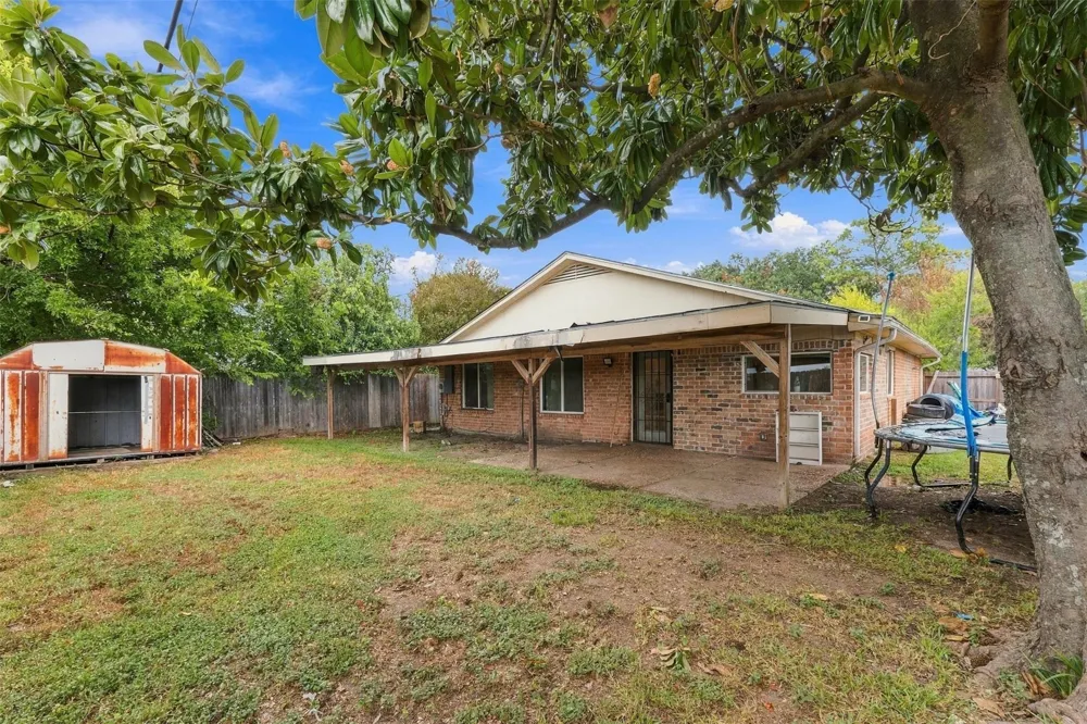 8515 Twisting Vine Lane Houston, TX 77040