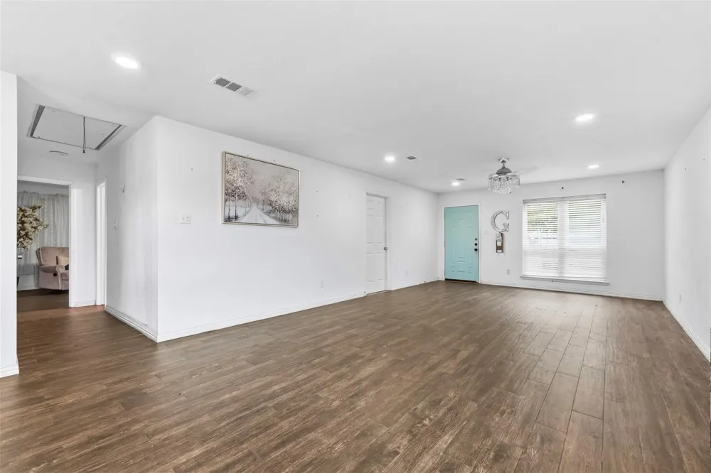 8515 Twisting Vine Lane Houston, TX 77040