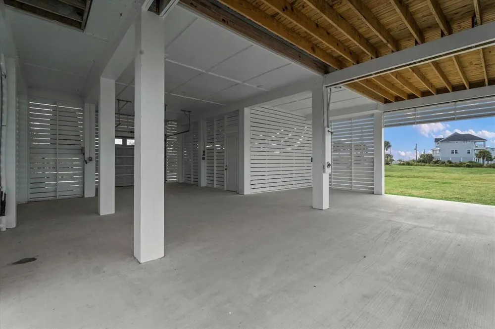 26930 Estuary Drive Galveston, TX 77554