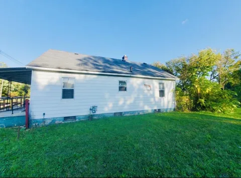 818 E Dewey Road
