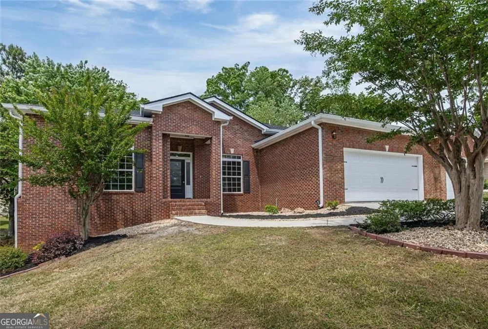 8828 Patricia Rose Douglasville, GA 30134
