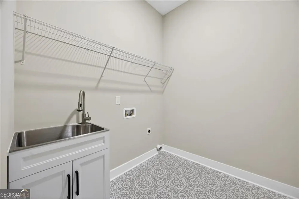 8828 Patricia Rose Douglasville, GA 30134