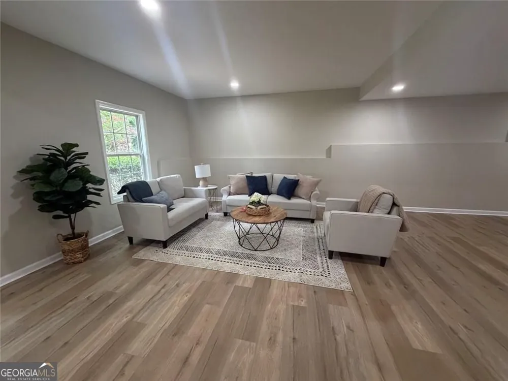 8828 Patricia Rose Douglasville, GA 30134