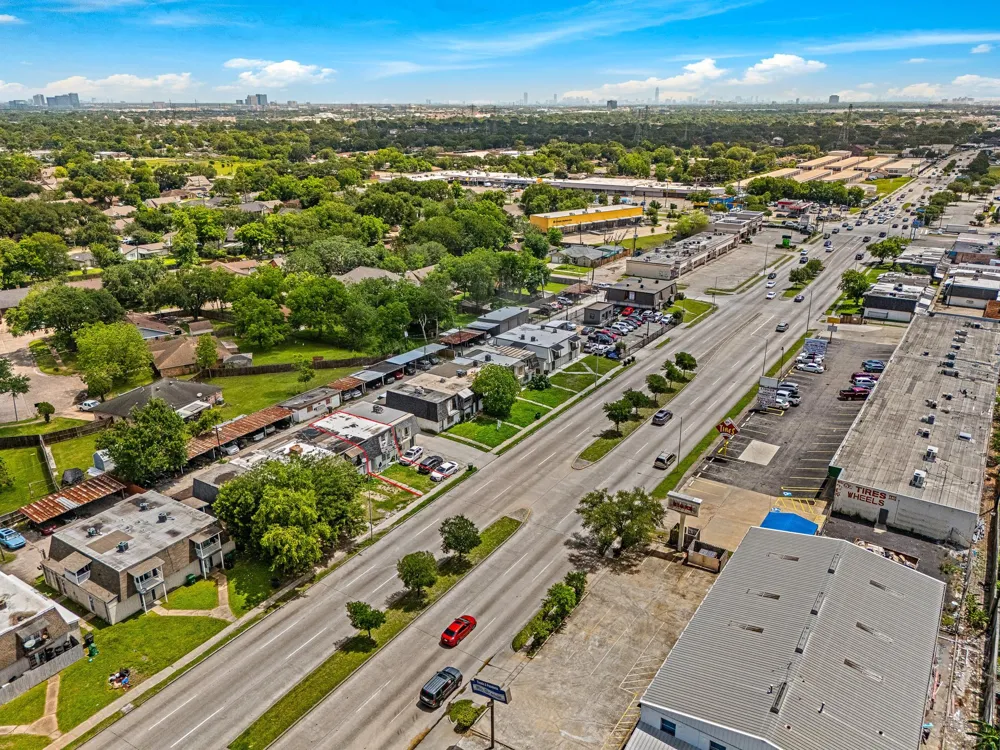 12054 Beechnut Street Houston, TX 77072