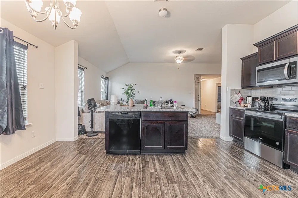 6703 Catherine Drive Killeen, TX 76542