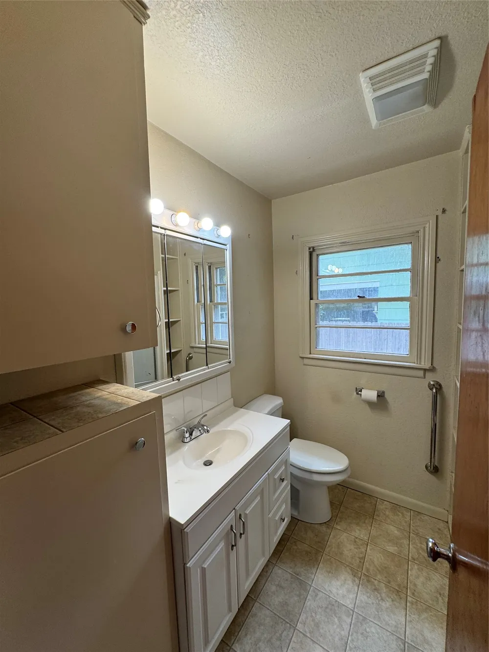 509 Whitehead Street Smithville, TX 78957