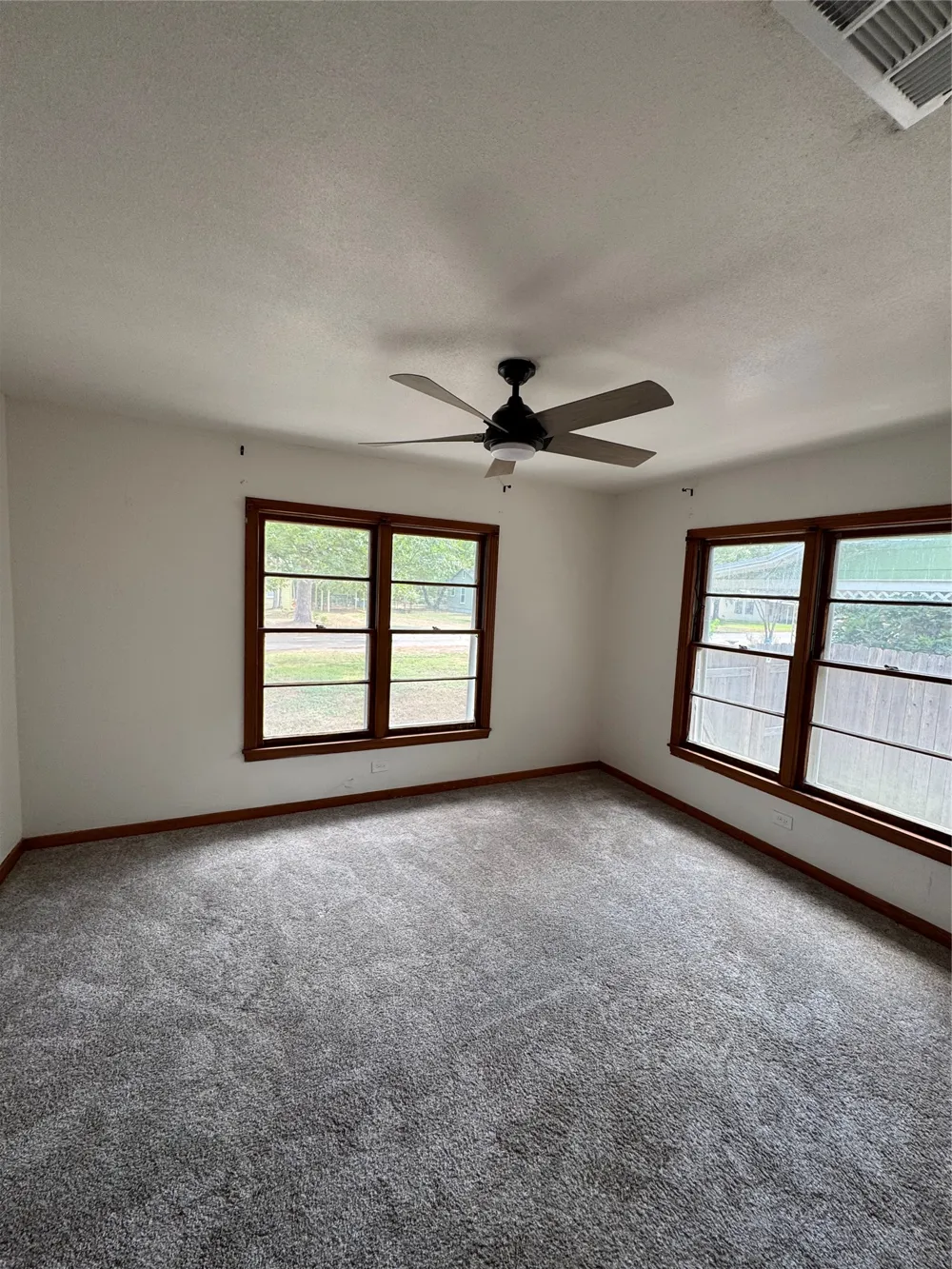 509 Whitehead Street Smithville, TX 78957