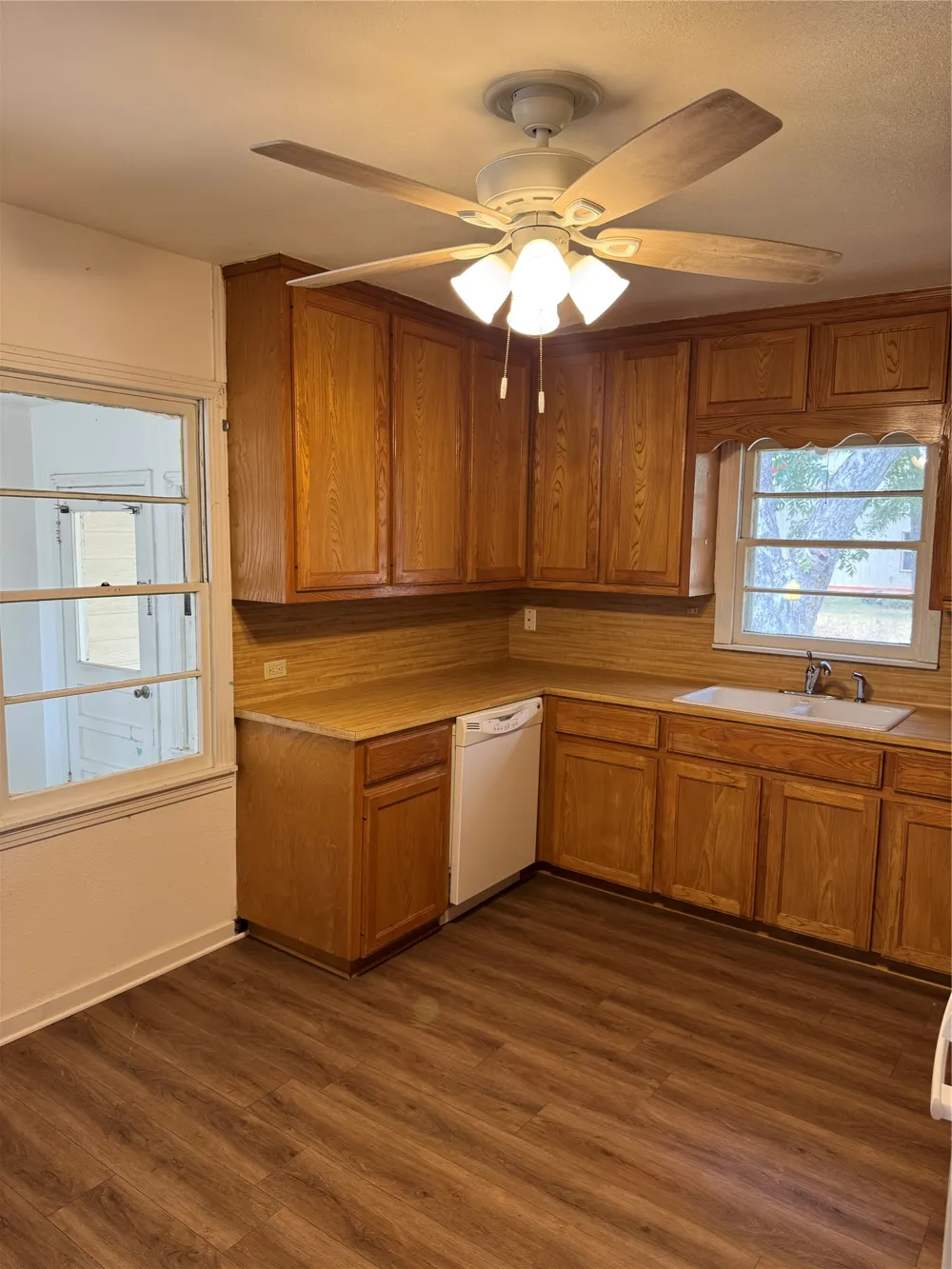 509 Whitehead Street Smithville, TX 78957