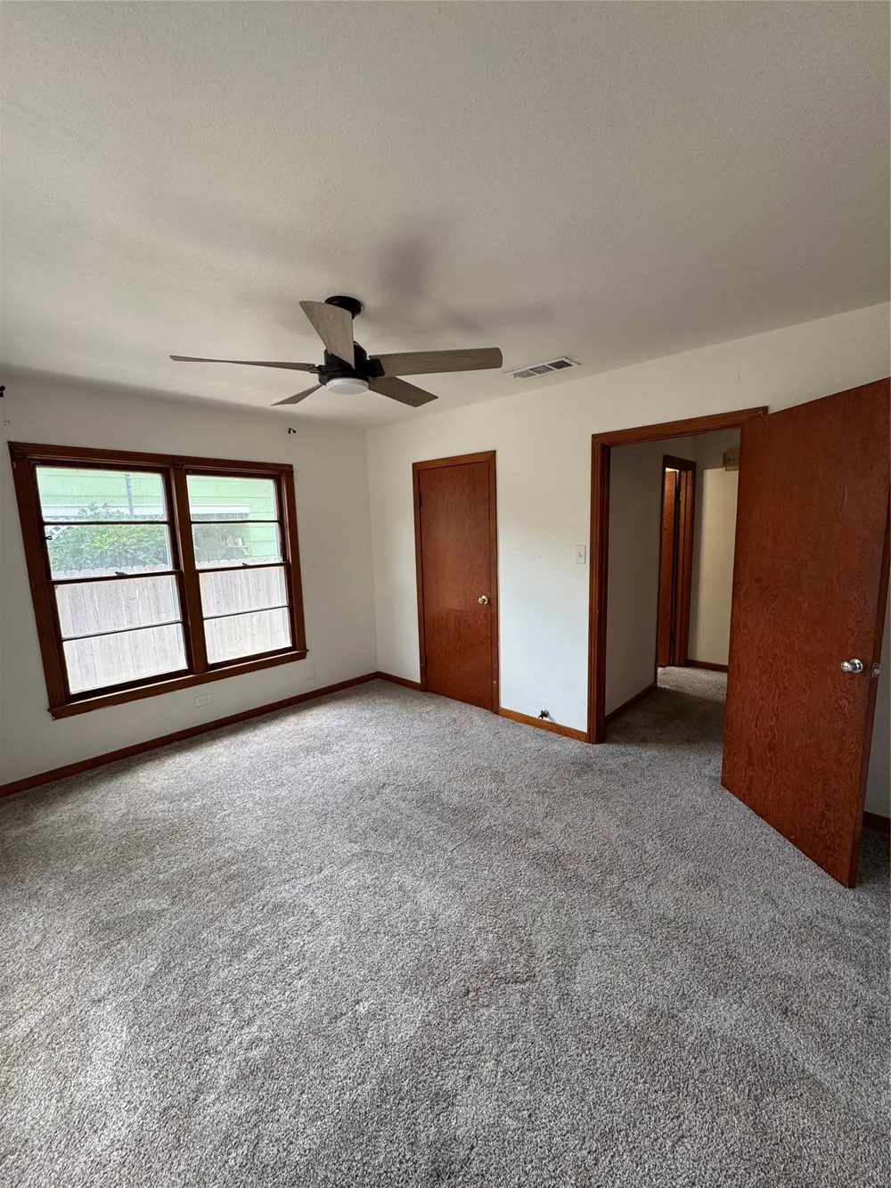 509 Whitehead Street Smithville, TX 78957