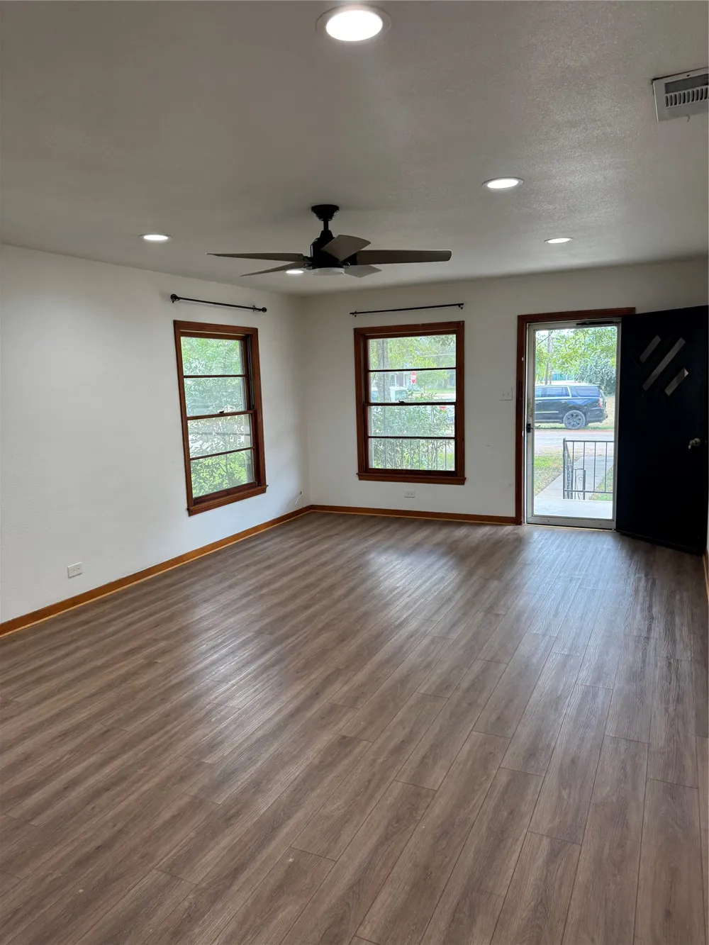 509 Whitehead Street Smithville, TX 78957