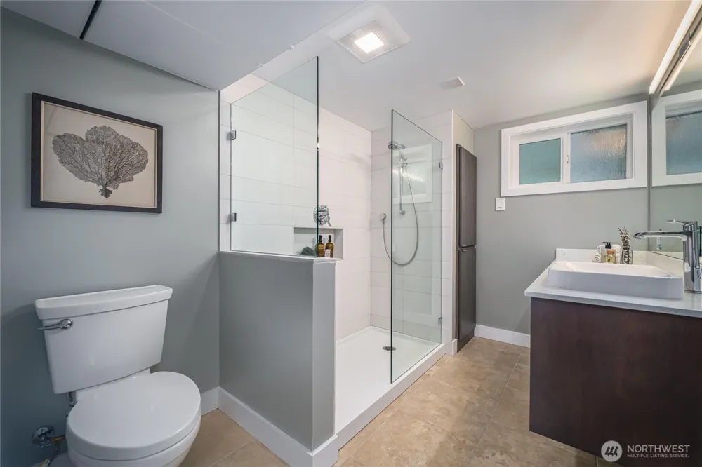 2428 5th Avenue W Seattle, WA 98119