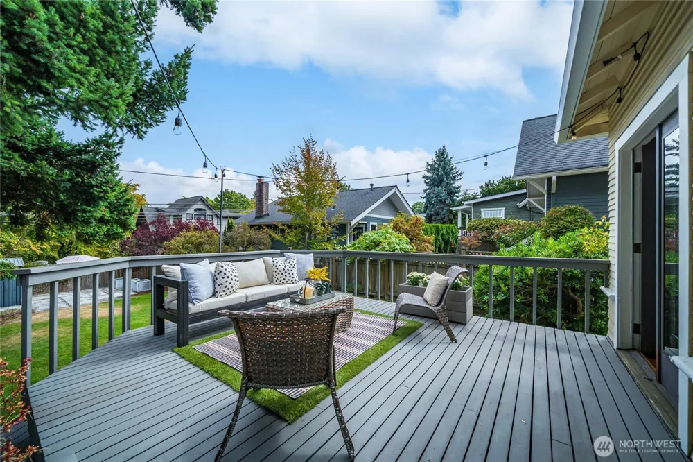2428 5th Avenue W Seattle, WA 98119