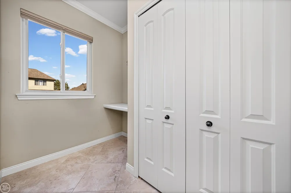 21961 Pinder Court Macomb Township, MI 48044
