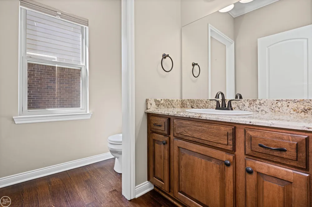 21961 Pinder Court Macomb Township, MI 48044