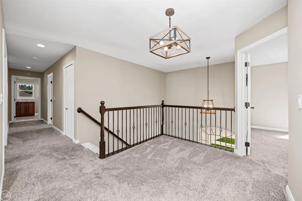 21961 Pinder Court Macomb Township, MI 48044