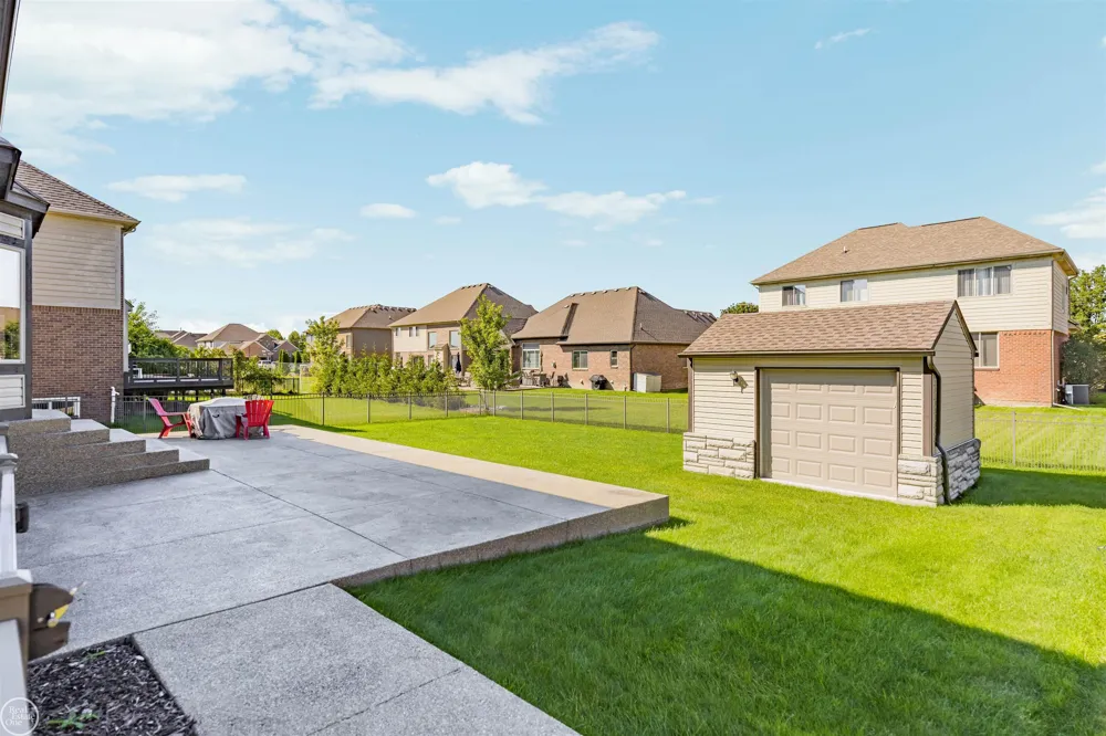 21961 Pinder Court Macomb Township, MI 48044