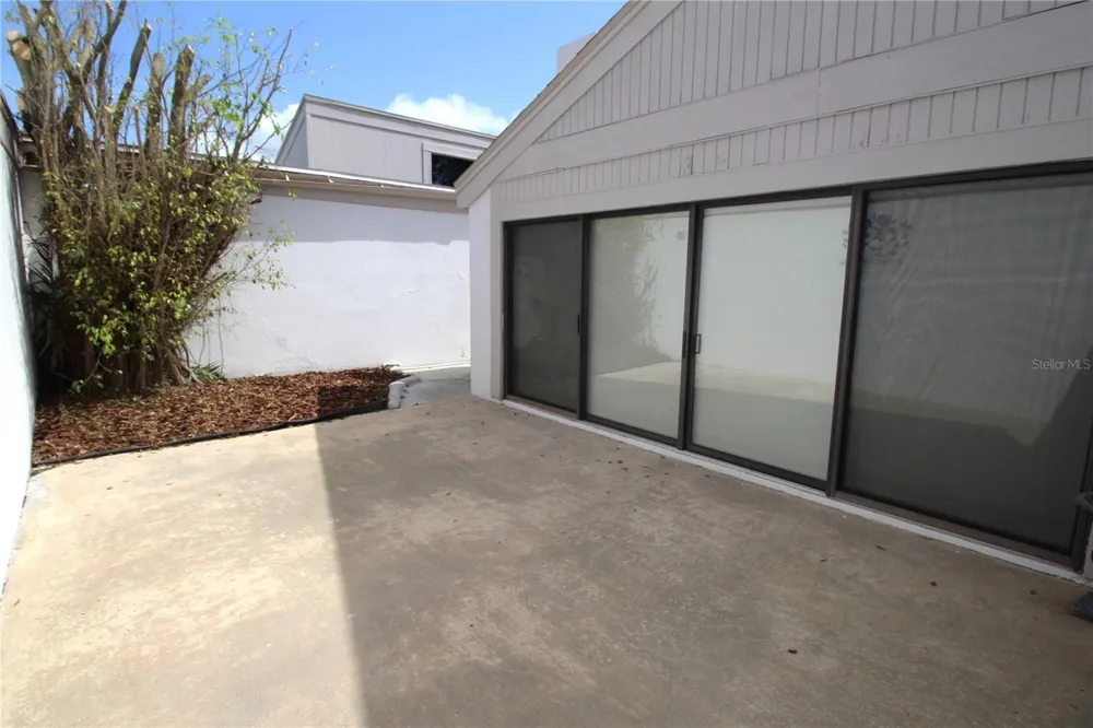 390 S WOODLANDS DRIVE Oldsmar, FL 34677