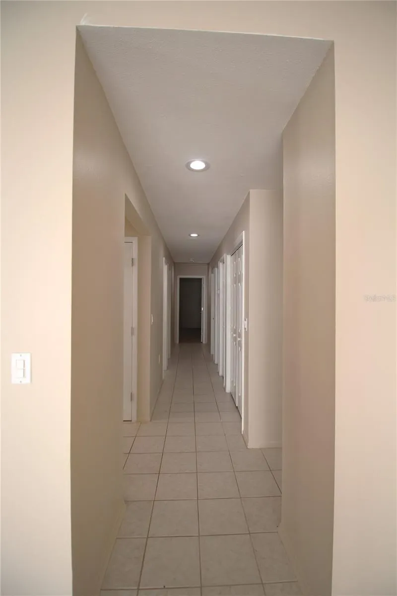 390 S WOODLANDS DRIVE Oldsmar, FL 34677