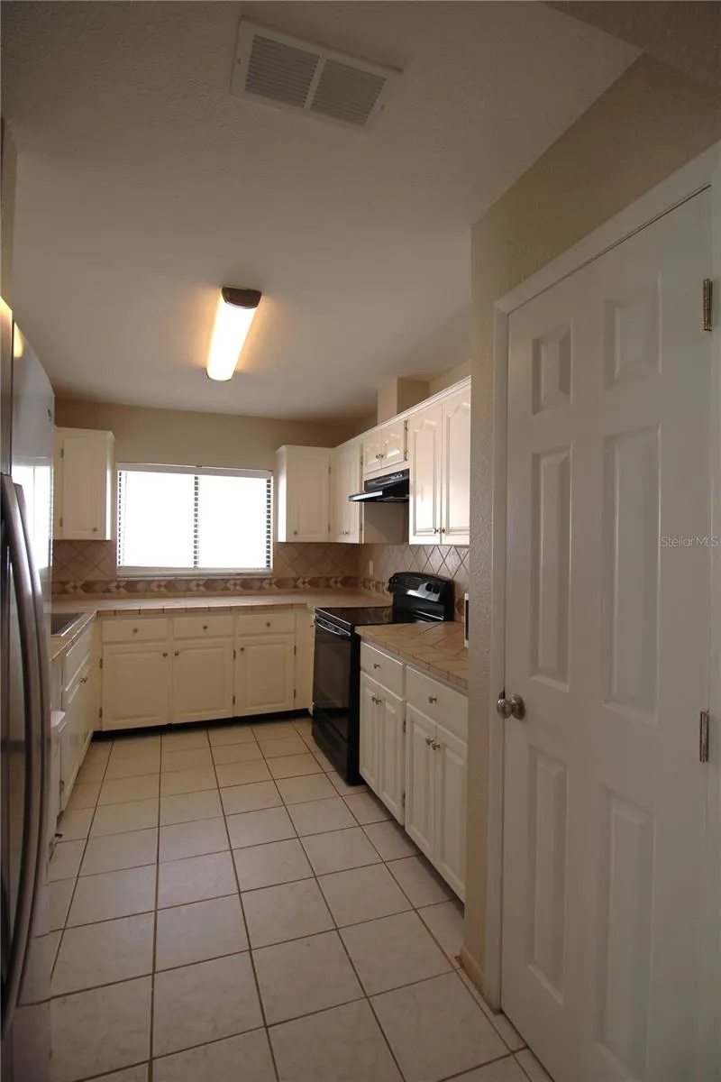 390 S WOODLANDS DRIVE Oldsmar, FL 34677